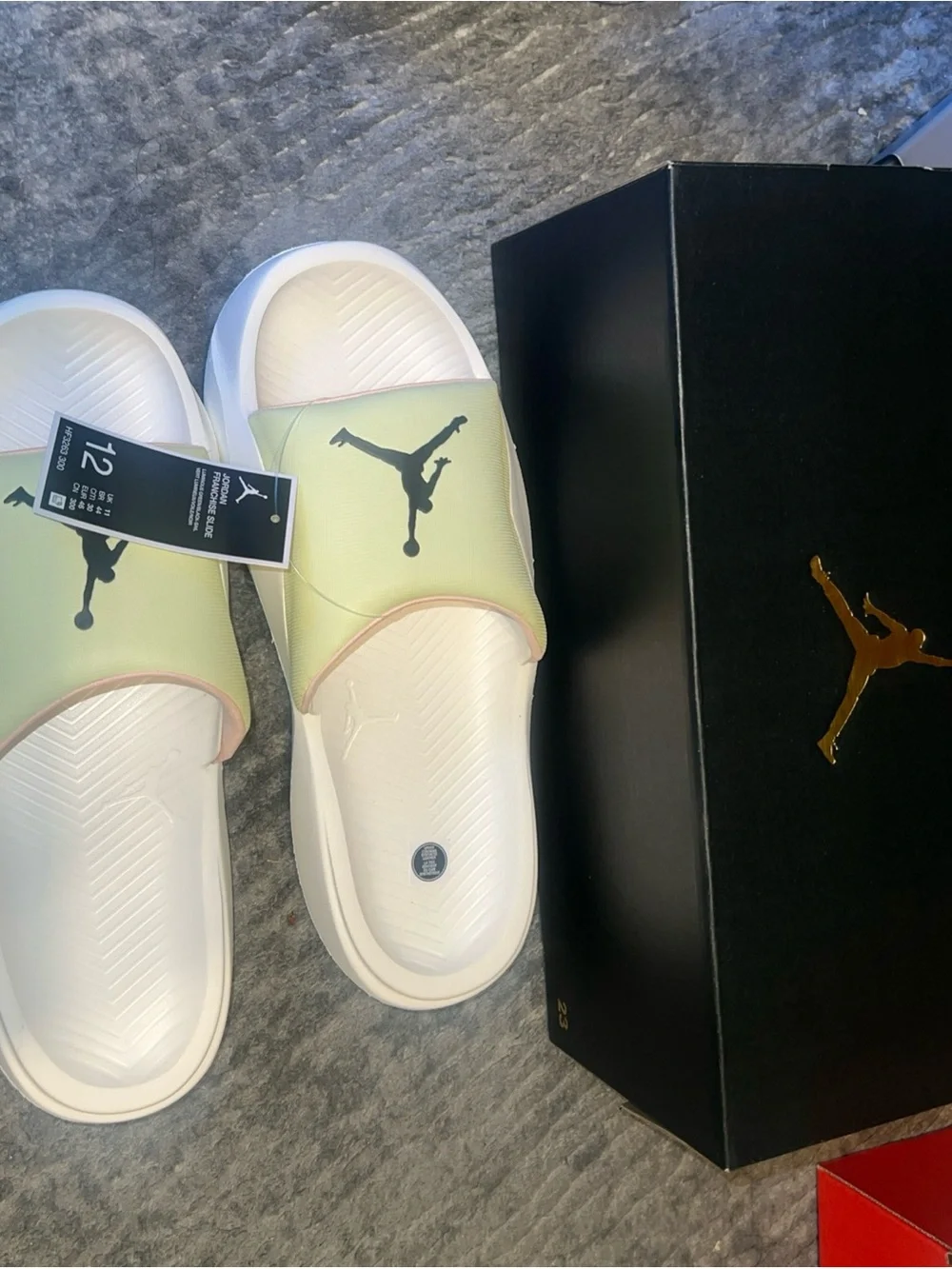Jordan Franchise Slides MENS SZ  12 Luminous Green/Sail/Crimson Tint NEW IN BOX